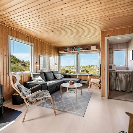 1046 Holiday home *